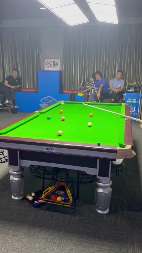 在现代篮球 在现代篮球